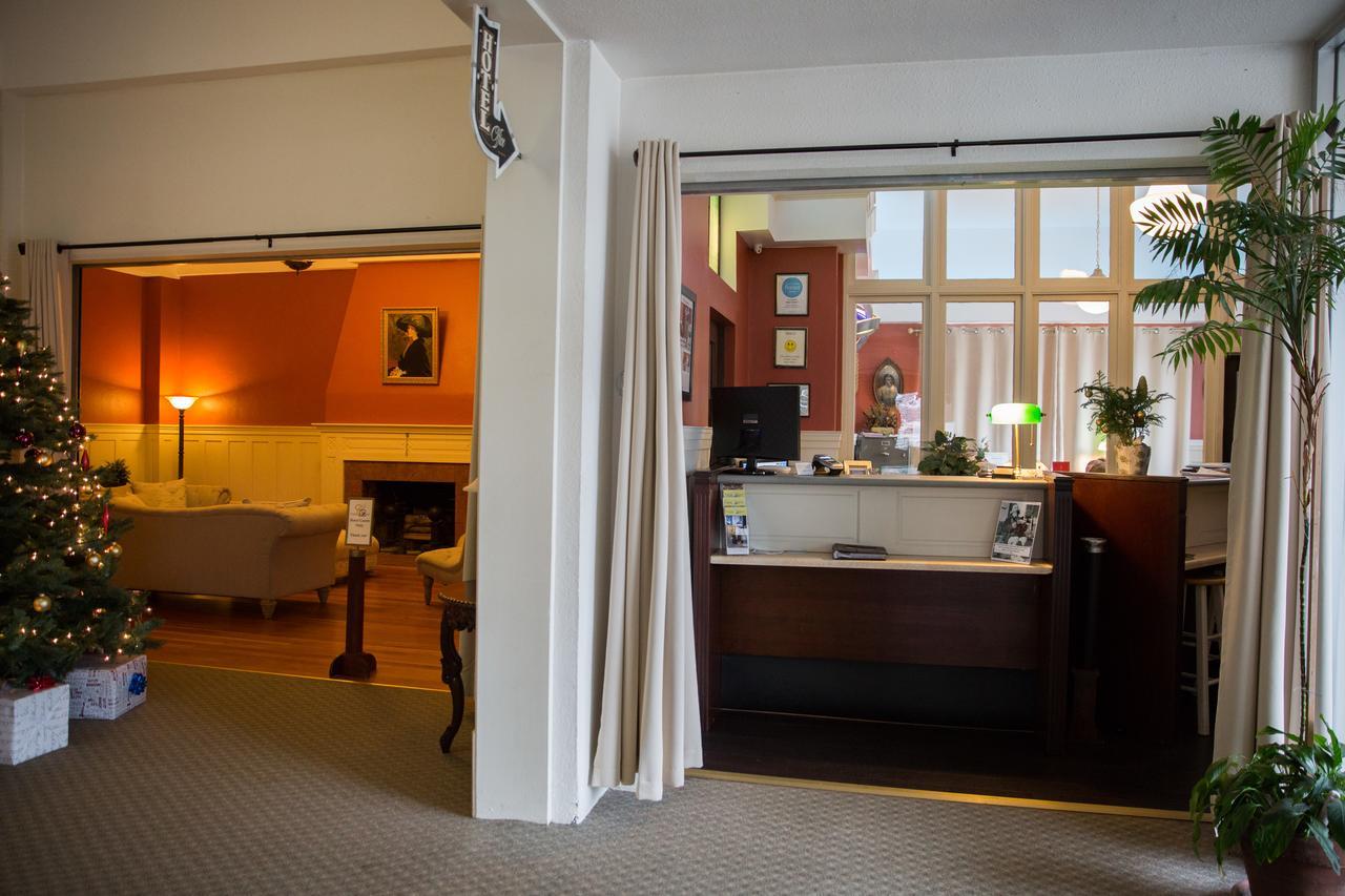 Centralia Square Grand Ballroom And Vintage Hotel Bagian luar foto